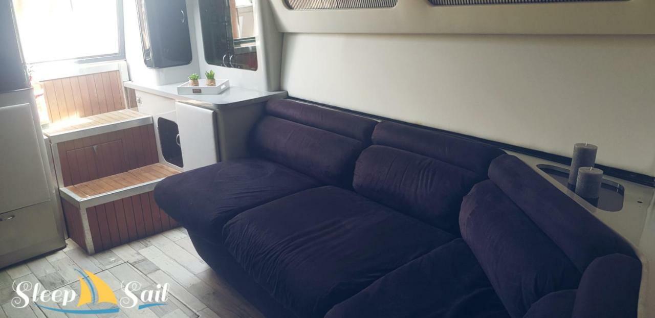 Bateau-hôtel Nuitée Sur Magnifique Vedette